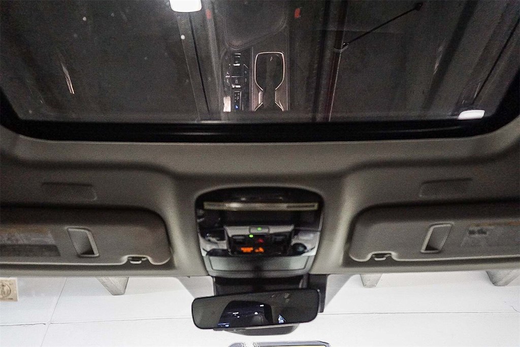 Thumbnail: 2024 Lexus ES - 22