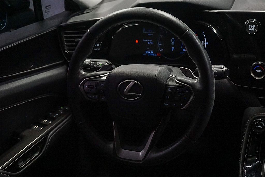 Thumbnail: 2024 Lexus ES - 7