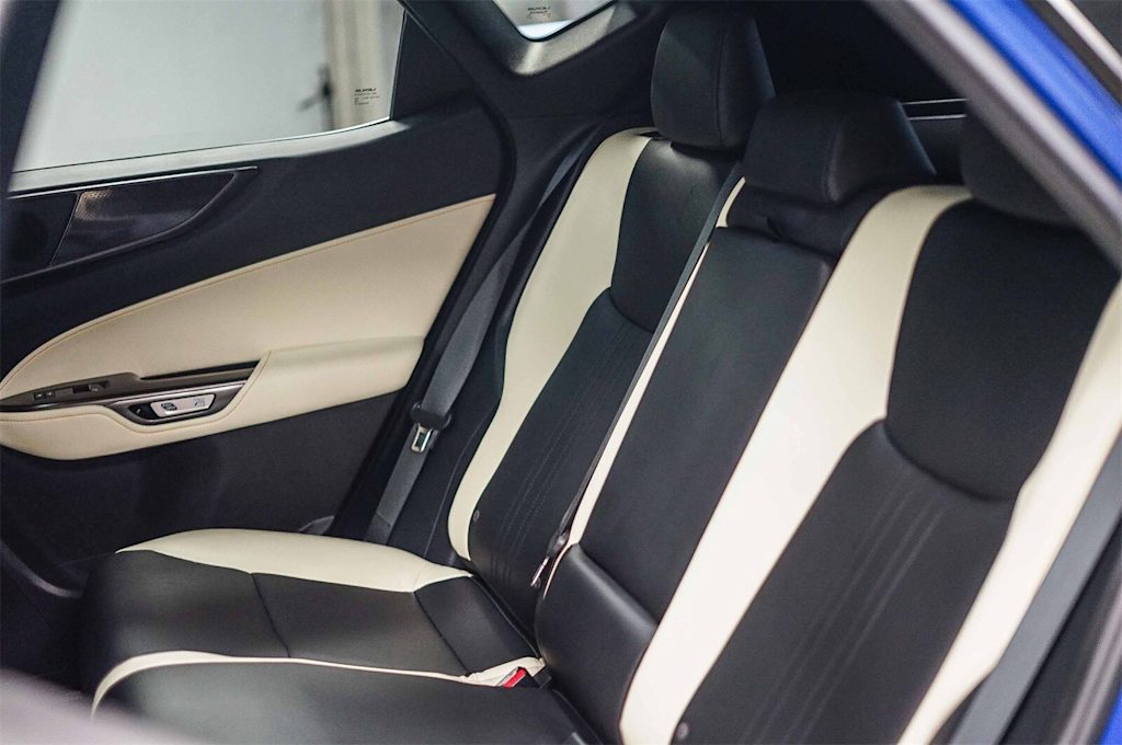 Thumbnail: 2024 Lexus ES - 11