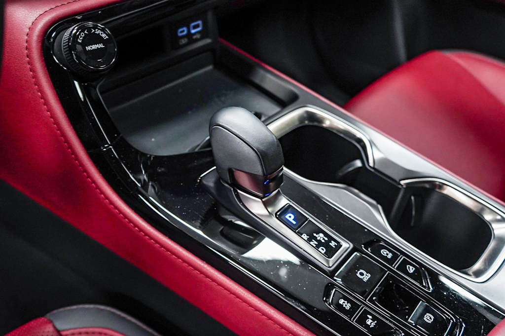 Thumbnail: 2024 Lexus ES - 12