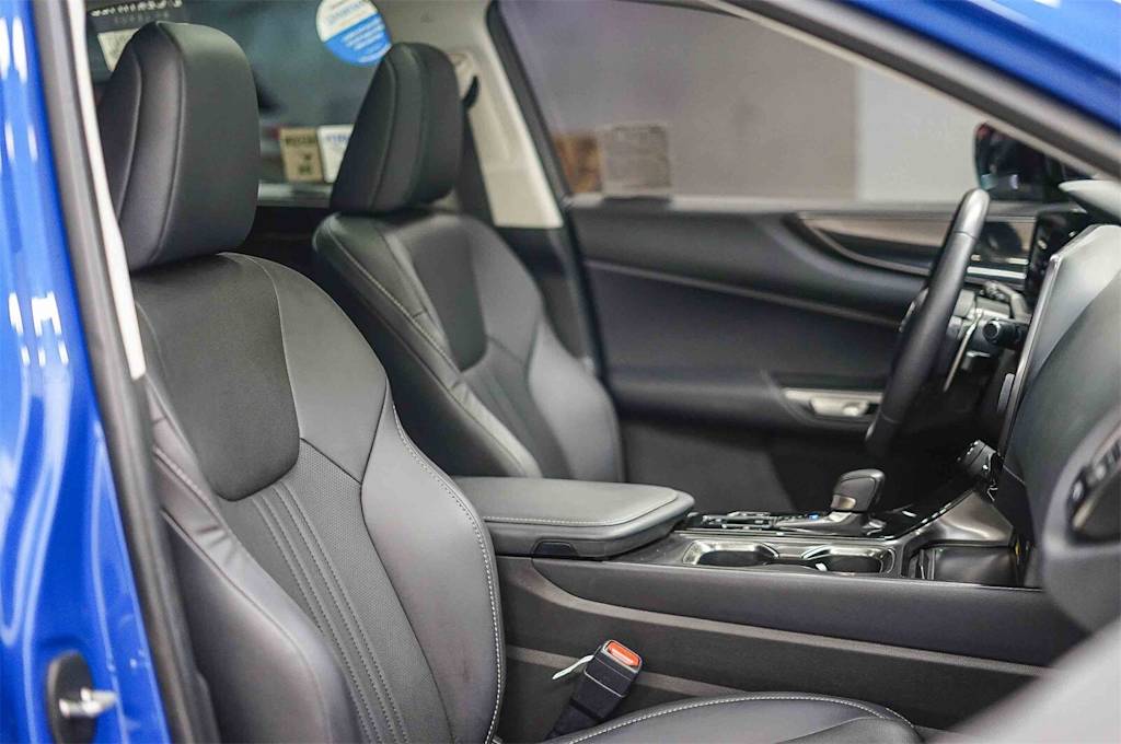 Thumbnail: 2025 Lexus ES - 8