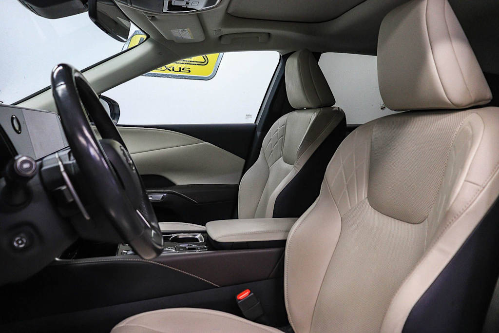Thumbnail: 2024 Lexus RX - 10