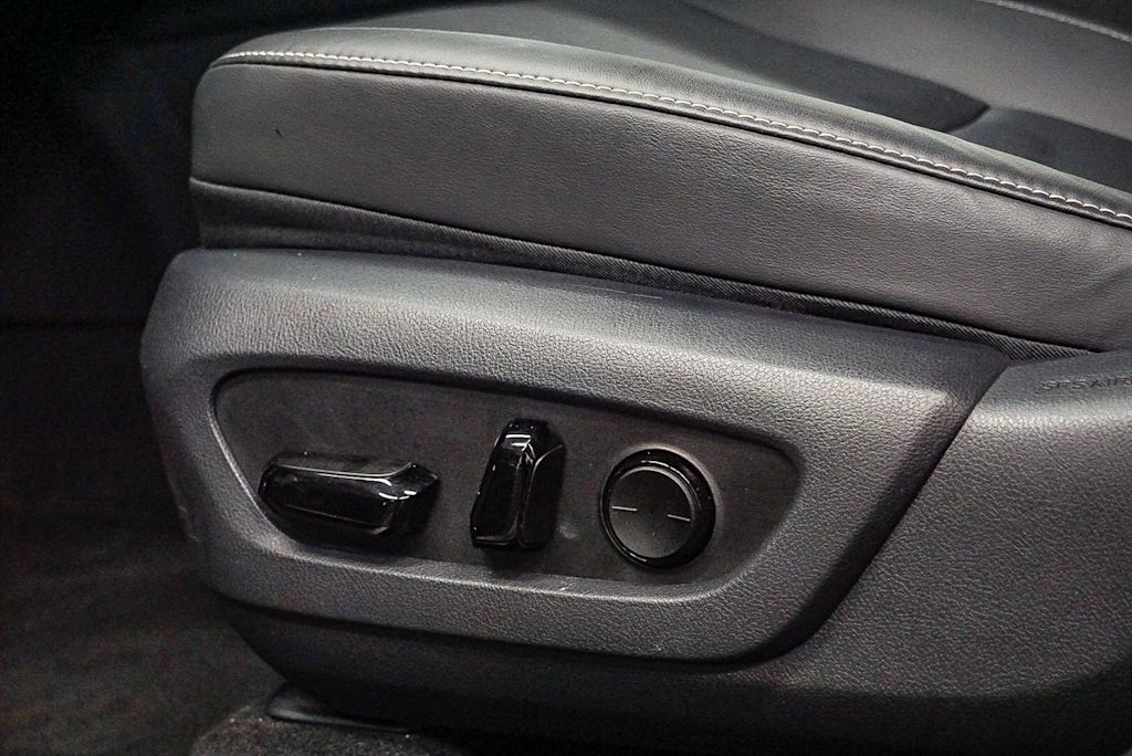 Thumbnail: 2024 Lexus RX - 26