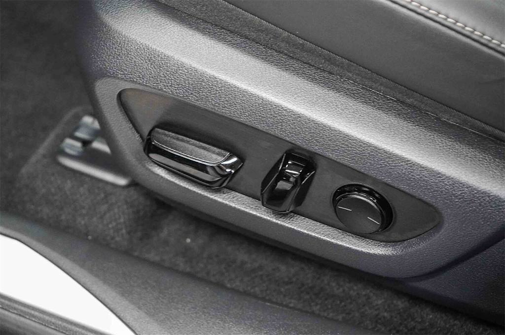 Thumbnail: 2024 Lexus RX - 28