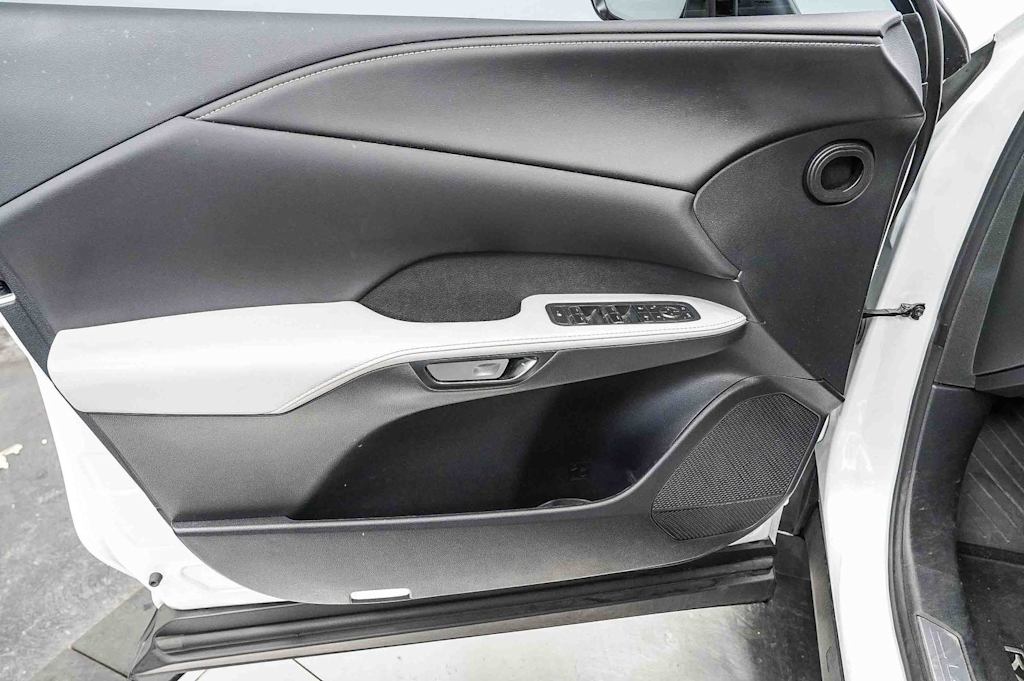 Thumbnail: 2025 Lexus RX - 26