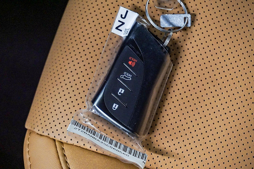 Thumbnail: 2025 Lexus RX - 16