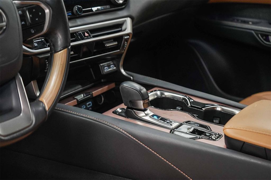 Thumbnail: 2023 Lexus RX - 15