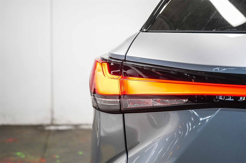 Thumbnail: 2023 Lexus RX - 22