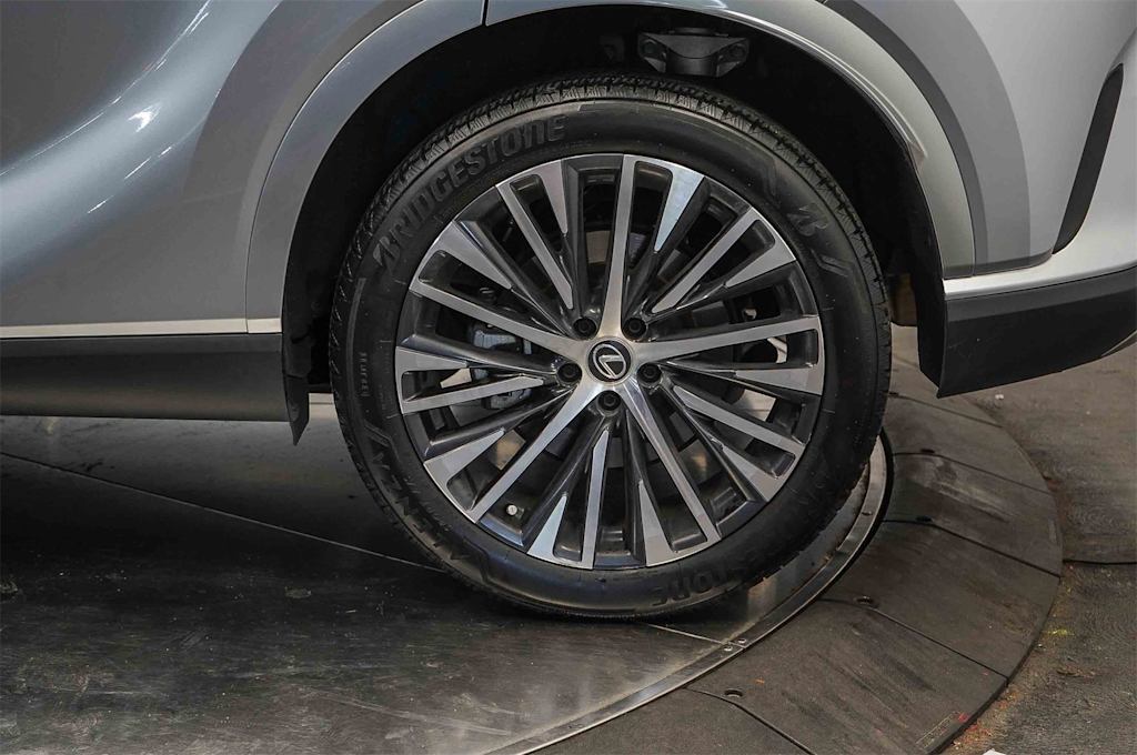 Thumbnail: 2023 Lexus RX - 21