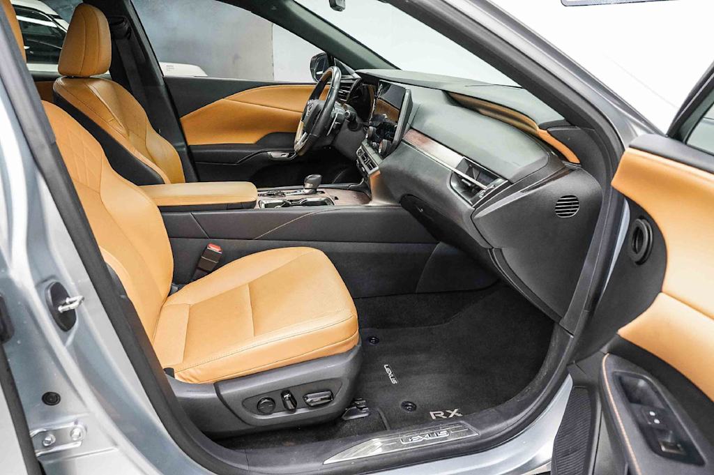 Thumbnail: 2024 Lexus RX - 10