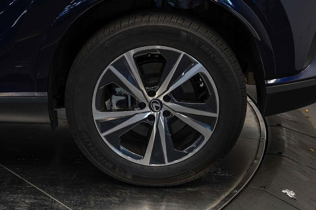 Thumbnail: 2025 Lexus RX - 21