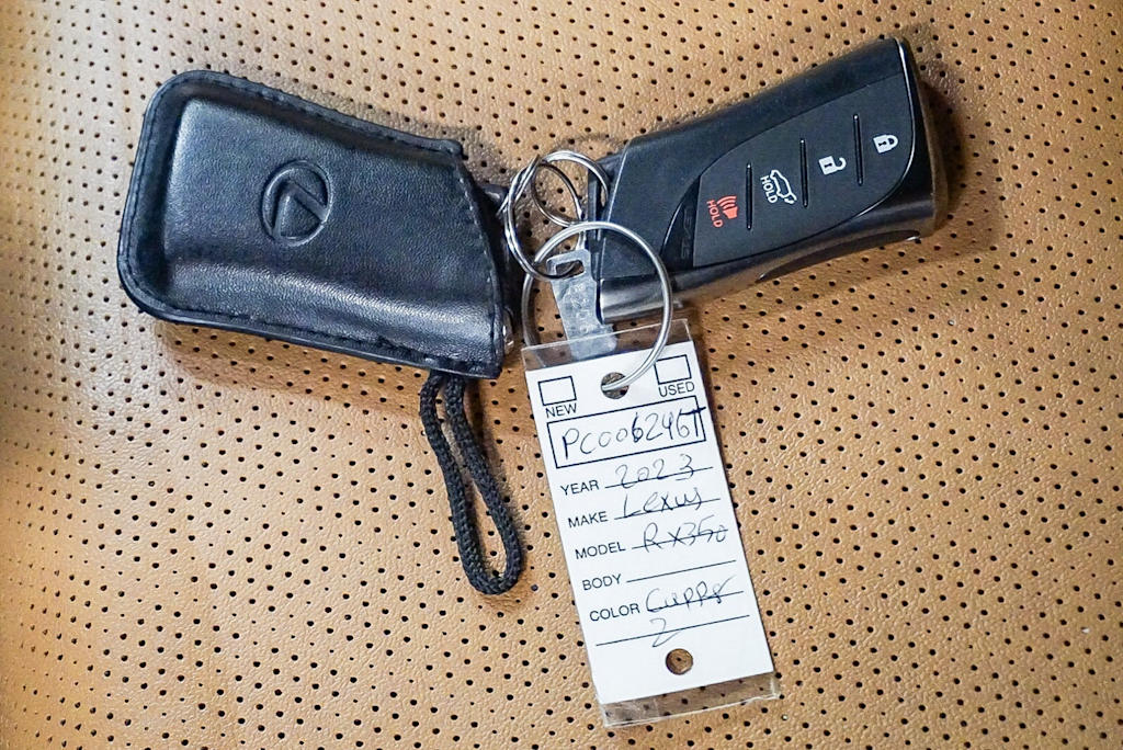 Thumbnail: 2023 Lexus RX - 14