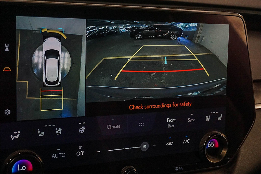 Thumbnail: 2023 Lexus RX - 28