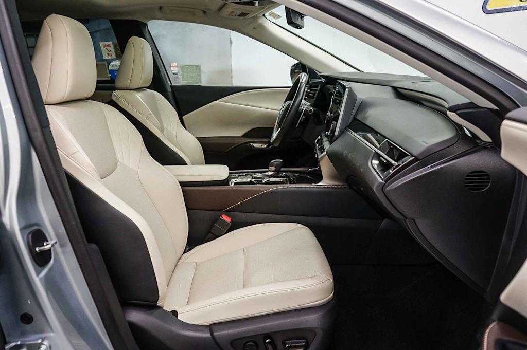 Thumbnail: 2024 Lexus RX - 9