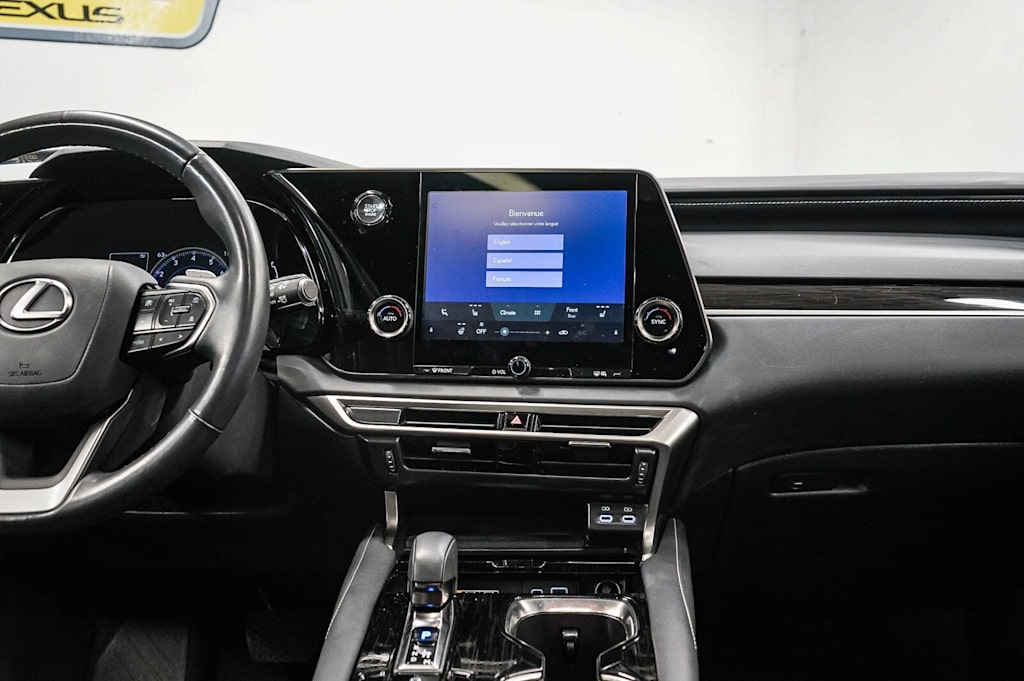 Thumbnail: 2024 Lexus RX - 9