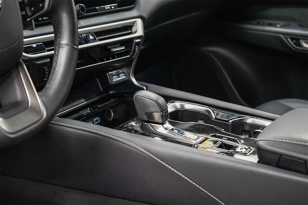 Thumbnail: 2024 Lexus RX - 16