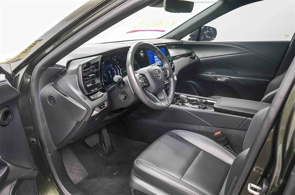 Thumbnail: 2024 Lexus RX - 13