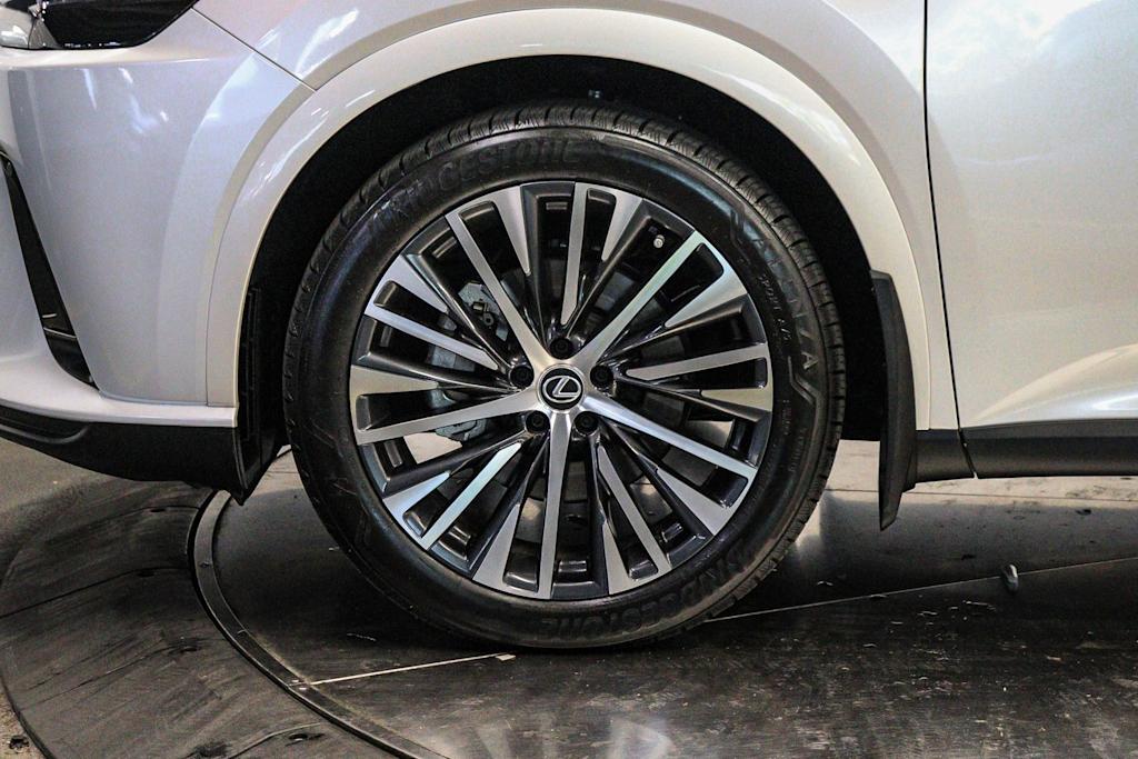 Thumbnail: 2023 Lexus RX - 7