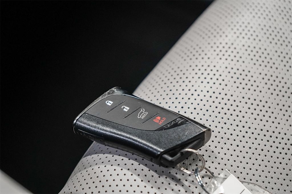 Thumbnail: 2023 Lexus RX - 17