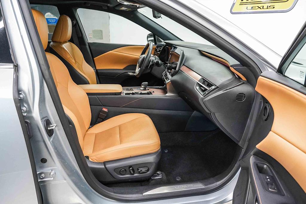 Thumbnail: 2023 Lexus RX - 10