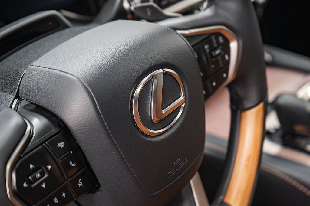 Thumbnail: 2024 Lexus RX - 26