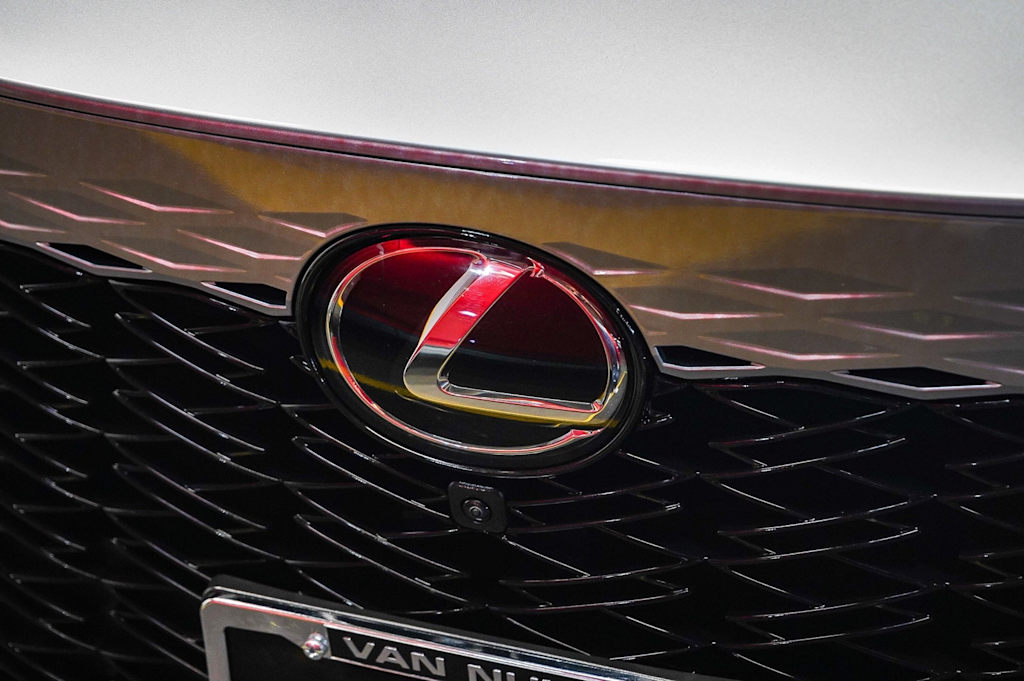 Thumbnail: 2024 Lexus RX - 6