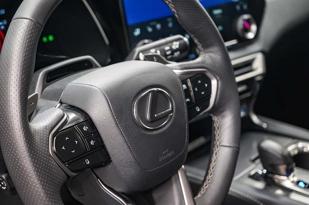 Thumbnail: 2024 Lexus RX - 26