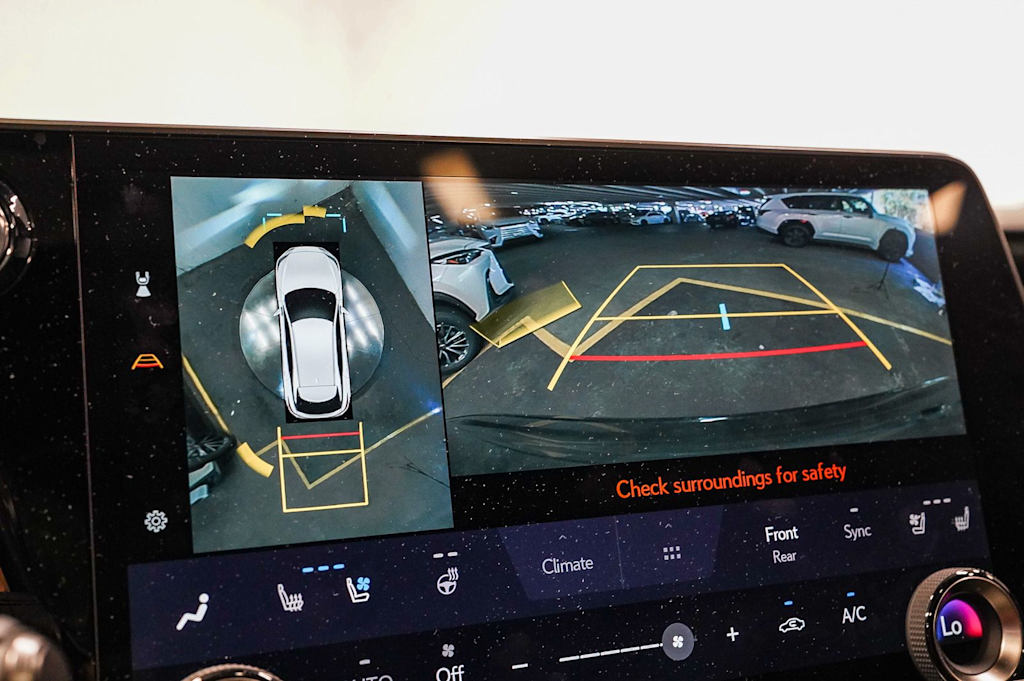 Thumbnail: 2024 Lexus RX - 28
