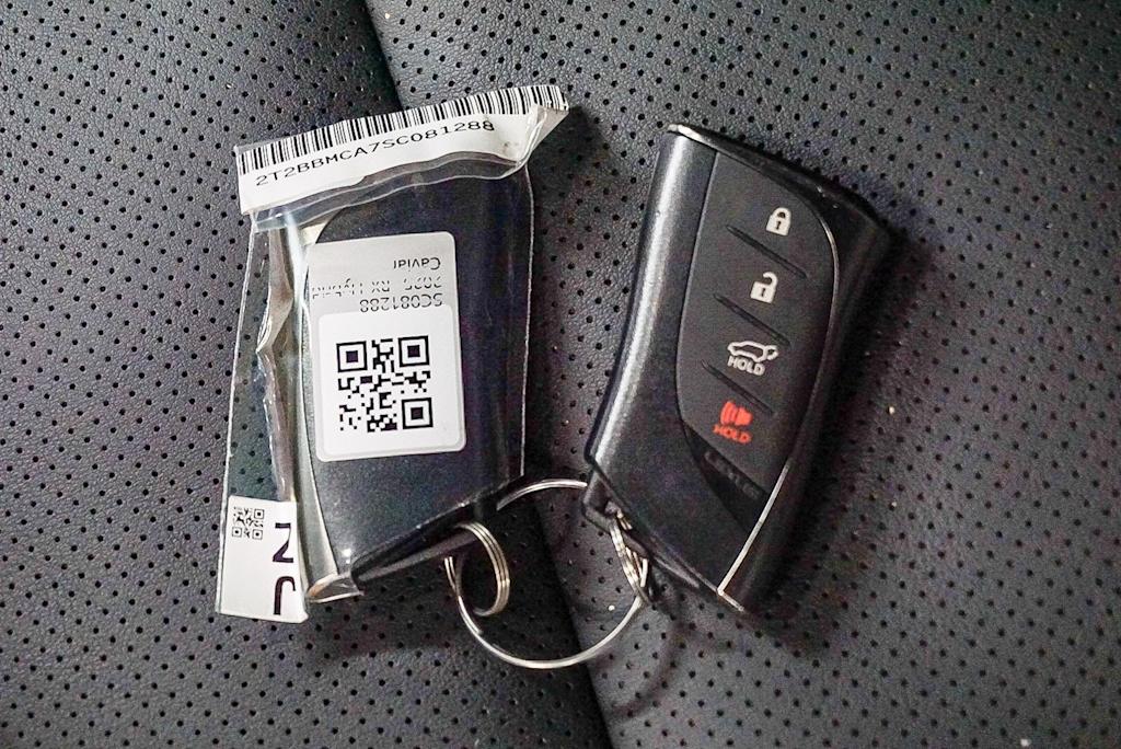 Thumbnail: 2025 Lexus RX - 15