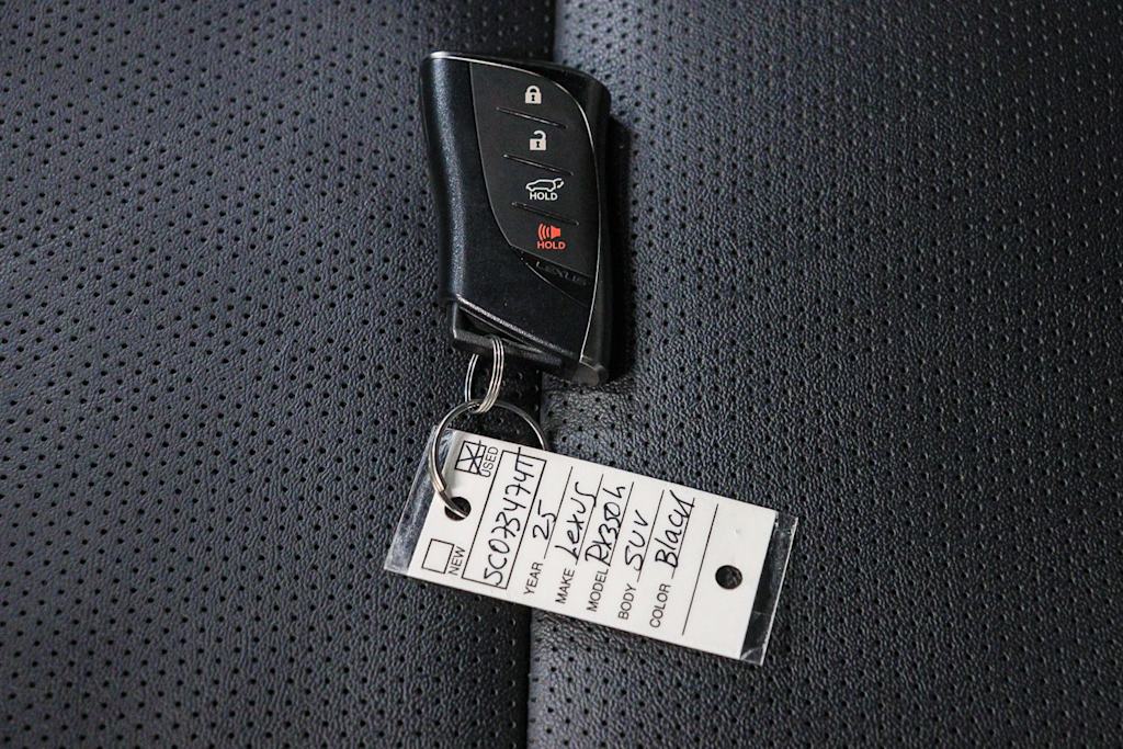 Thumbnail: 2025 Lexus RX - 14