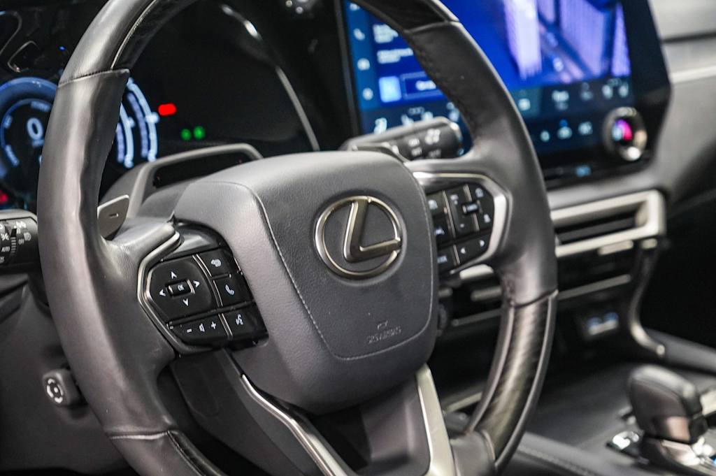 Thumbnail: 2023 Lexus RX - 26