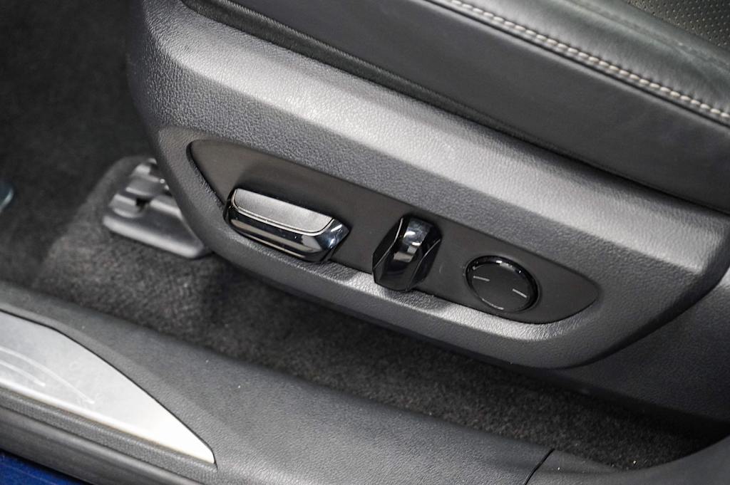 Thumbnail: 2023 Lexus RX - 28