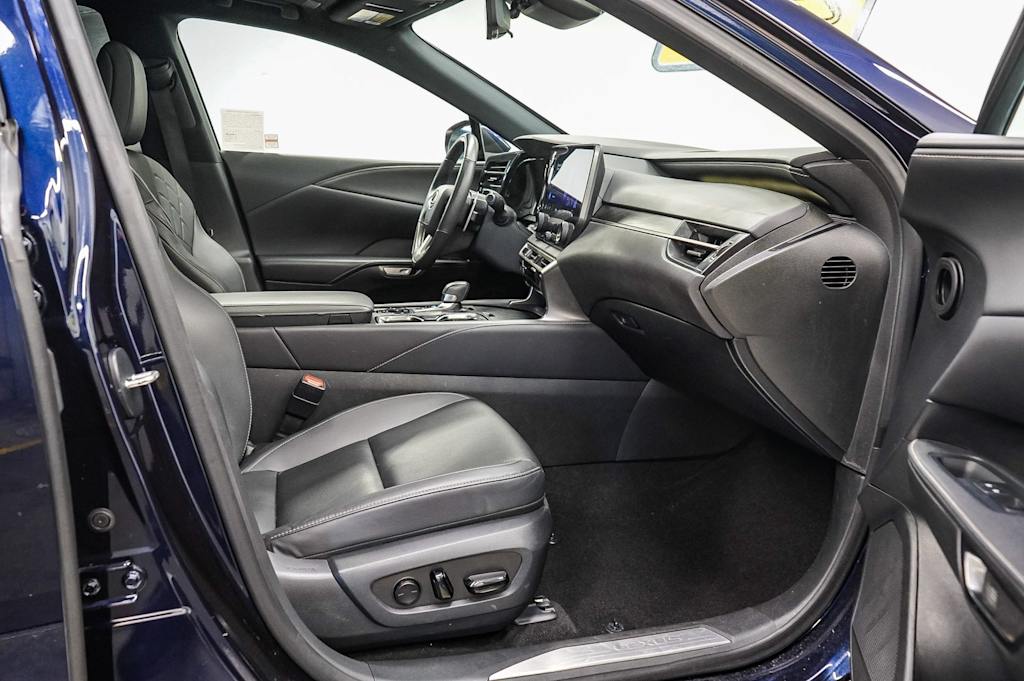 Thumbnail: 2023 Lexus RX - 9