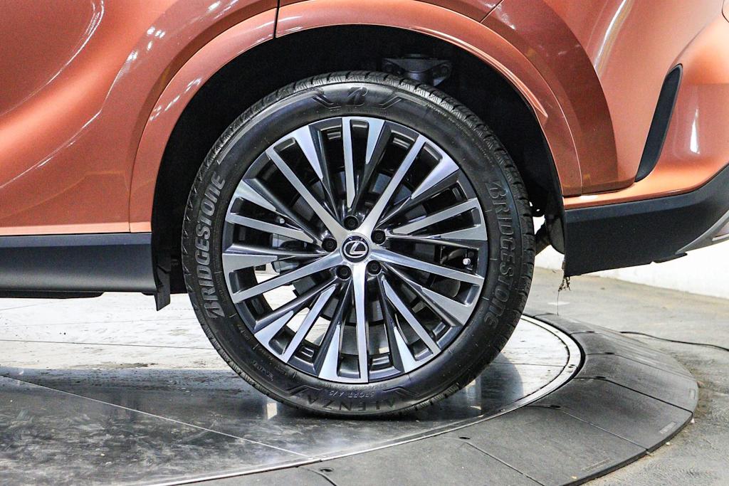 Thumbnail: 2023 Lexus RX - 23