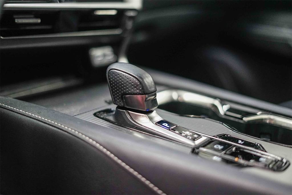 Thumbnail: 2023 Lexus RX - 13