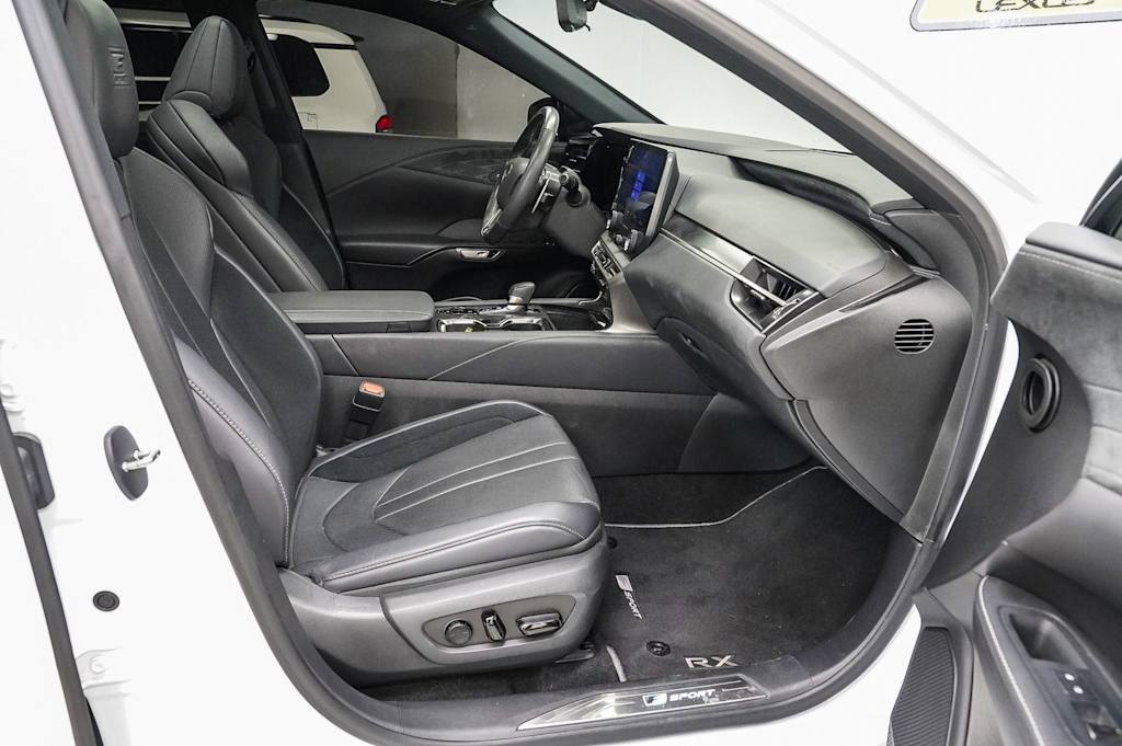 Thumbnail: 2024 Lexus RX - 10