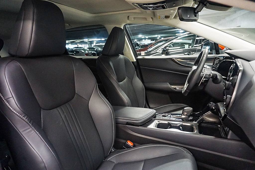 Thumbnail: 2024 Lexus ES - 9