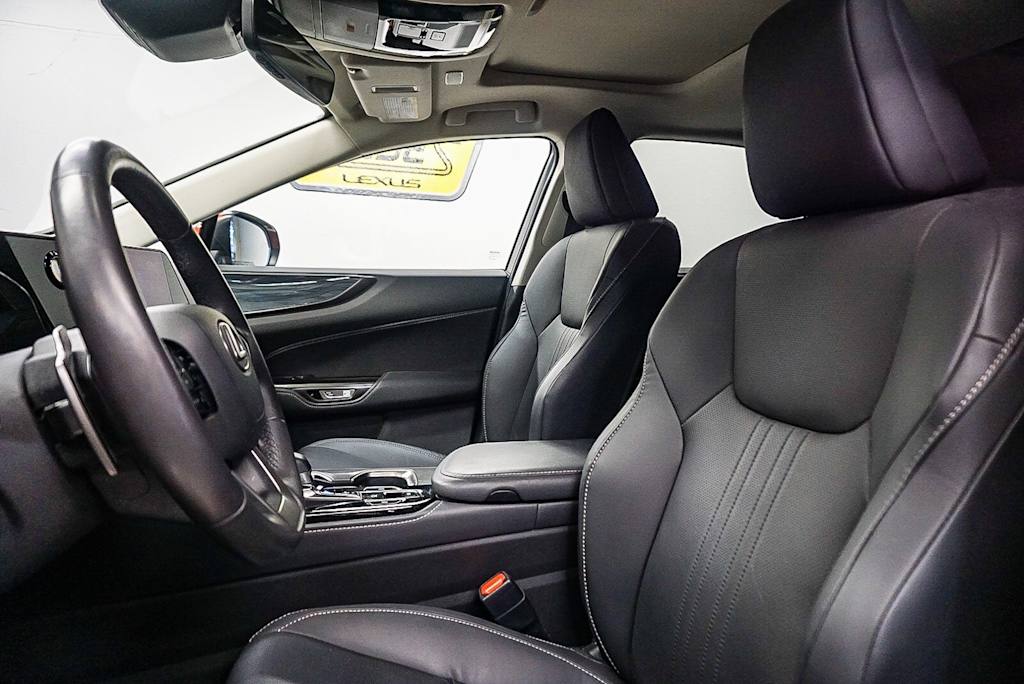 Thumbnail: 2024 Lexus ES - 10