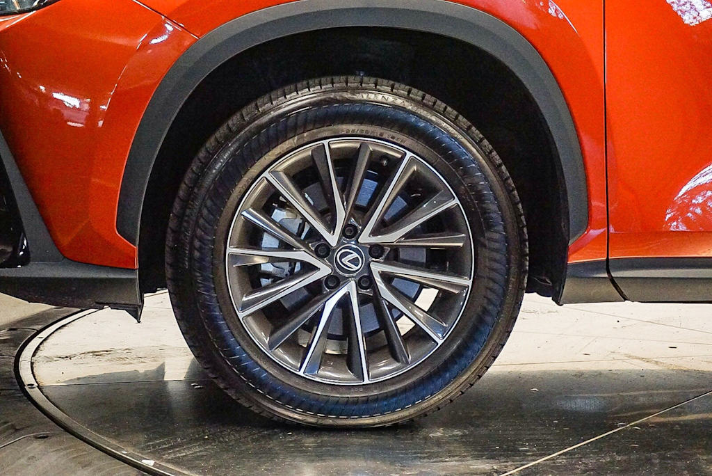 Thumbnail: 2024 Lexus ES - 6