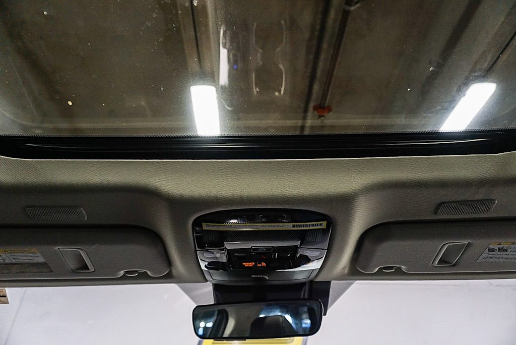 Thumbnail: 2024 Lexus ES - 22