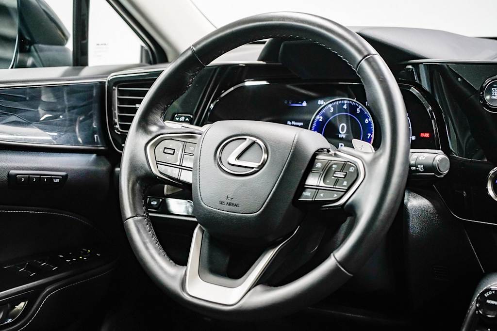 Thumbnail: 2025 Lexus ES - 11