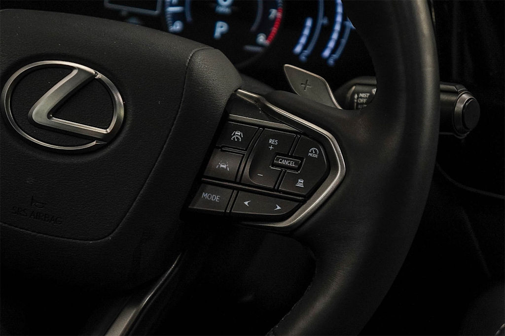 Thumbnail: 2025 Lexus ES - 23