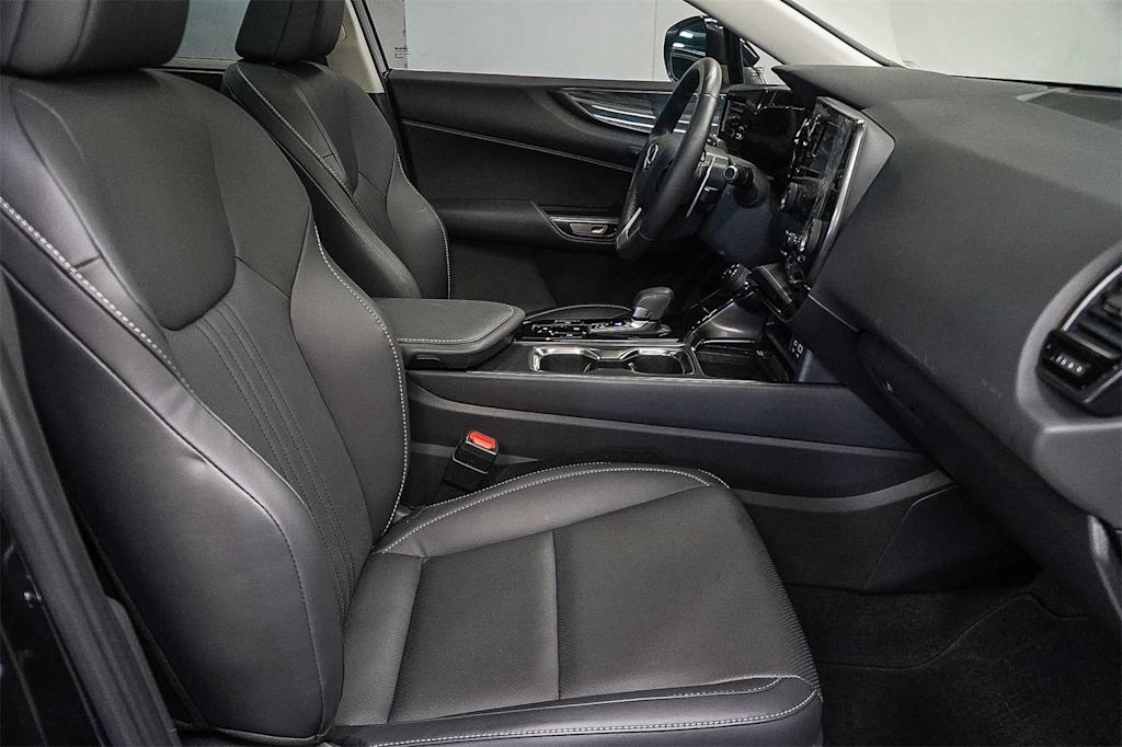 Thumbnail: 2025 Lexus ES - 9