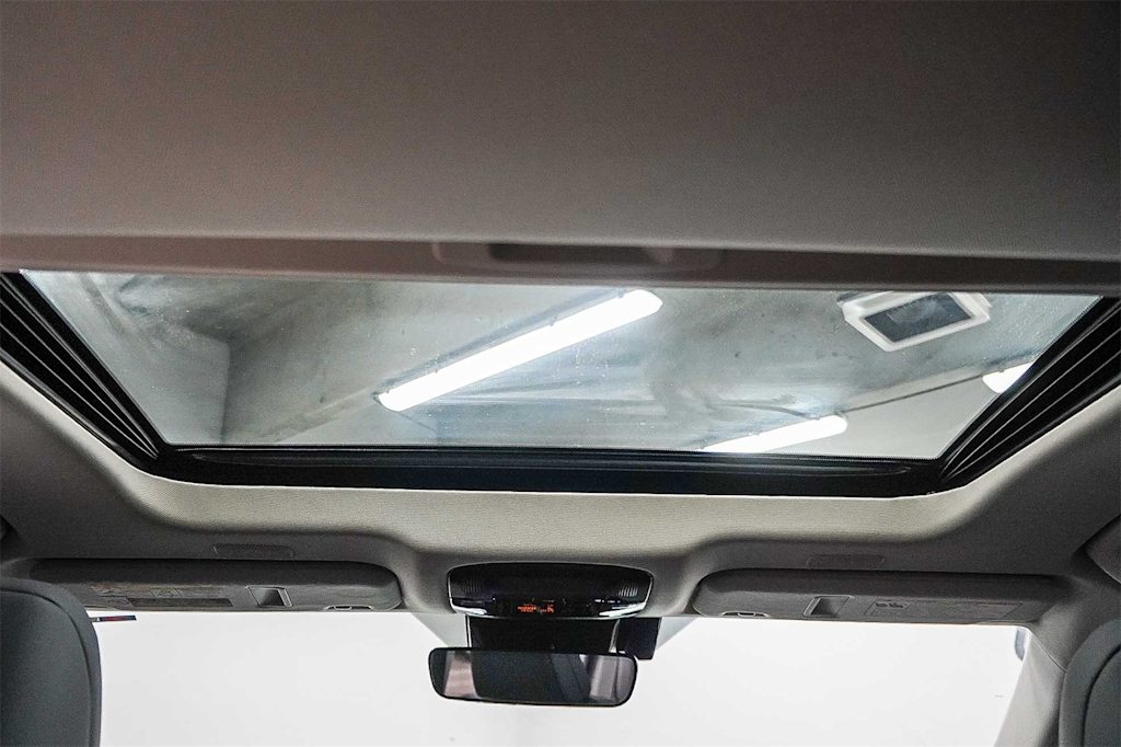 Thumbnail: 2025 Lexus ES - 24