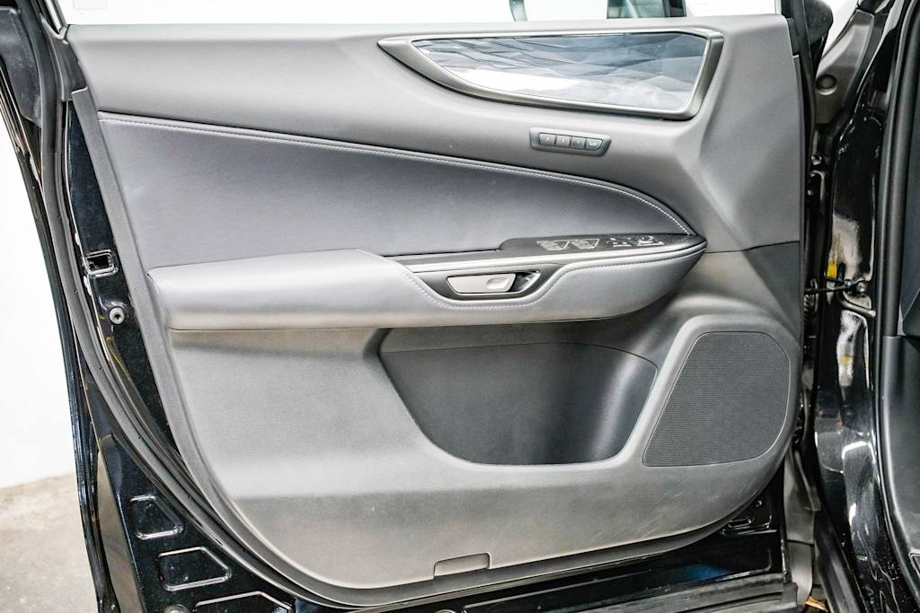 Thumbnail: 2025 Lexus ES - 24
