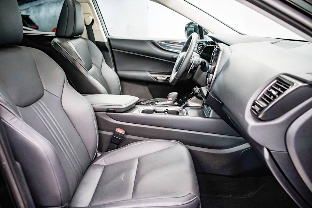 Thumbnail: 2025 Lexus ES - 8
