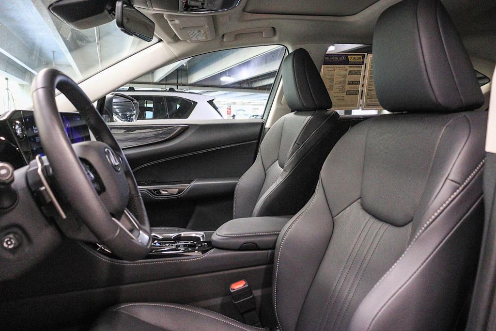 Thumbnail: 2026 Lexus ES - 9