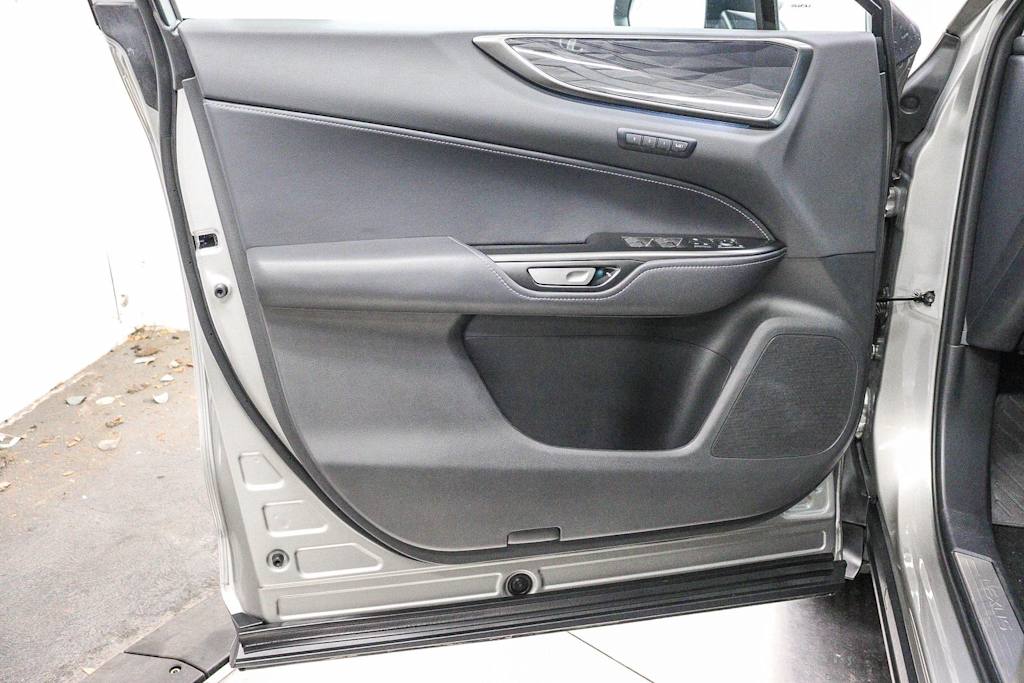 Thumbnail: 2026 Lexus ES - 26