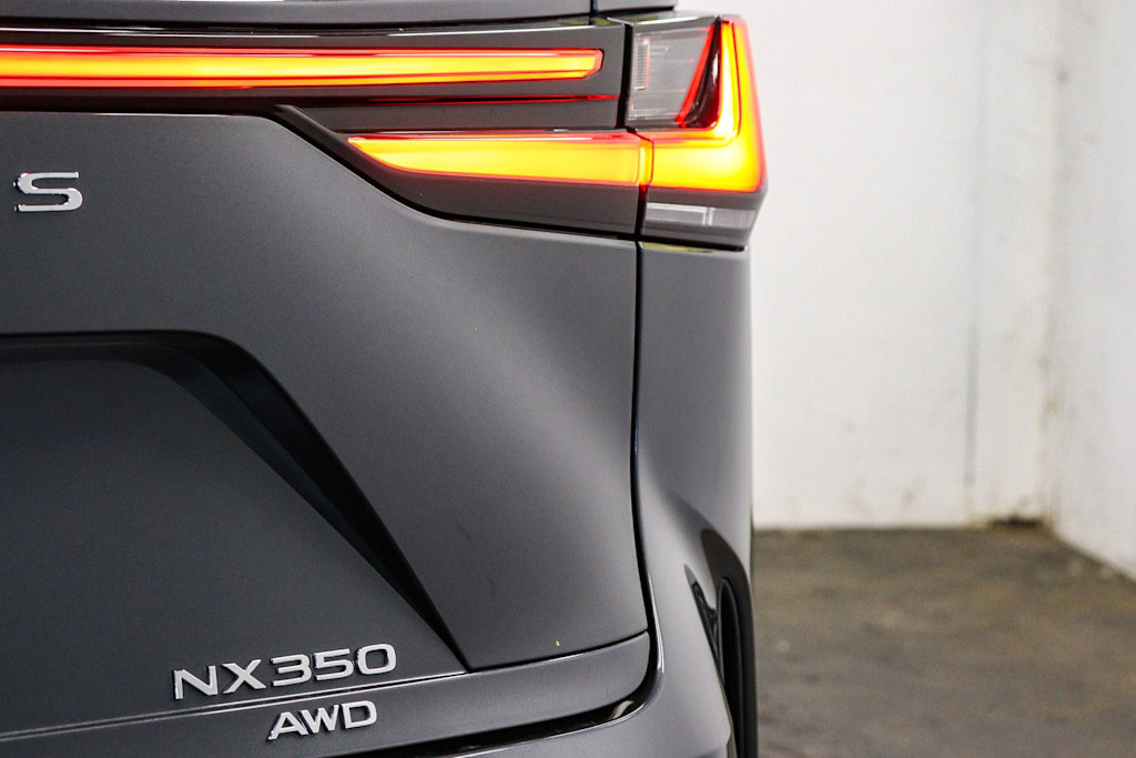 Thumbnail: 2025 Lexus ES - 21