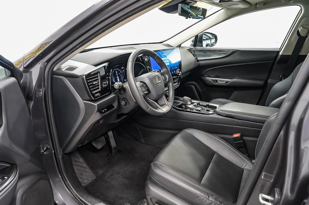 Thumbnail: 2024 Lexus ES - 11